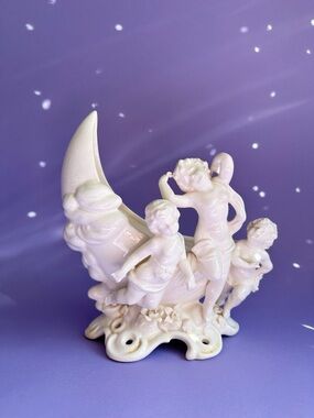 Vintage Porcelain Moon & Cherubs Planter / Vase